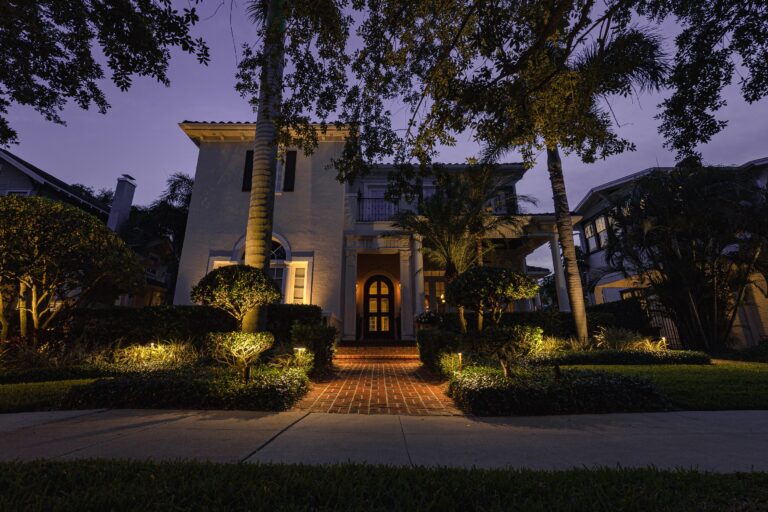 outdoor lighting installer